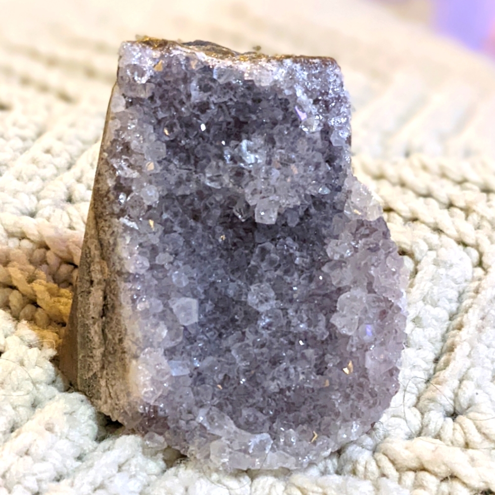 Amethyst Crystal Self-Standing Geode Specimen Gemstone Quartz Mineral Decor